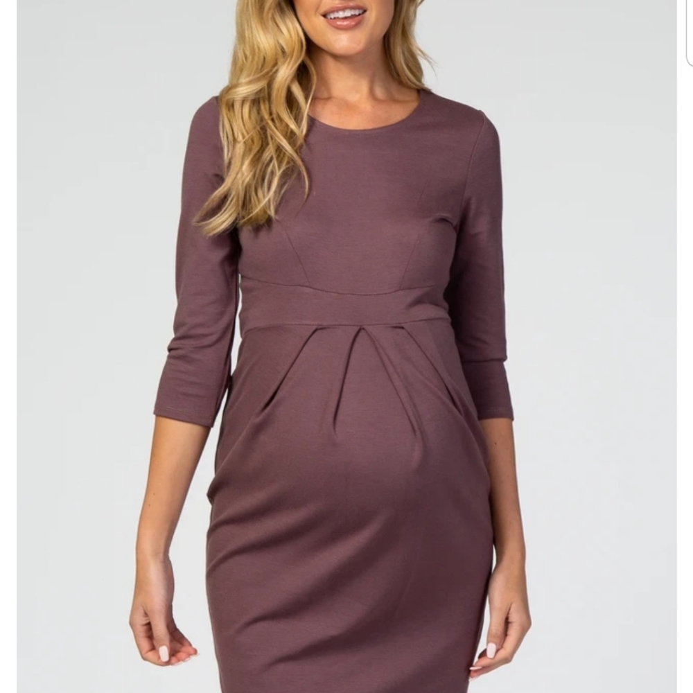Pleaded maternity dress